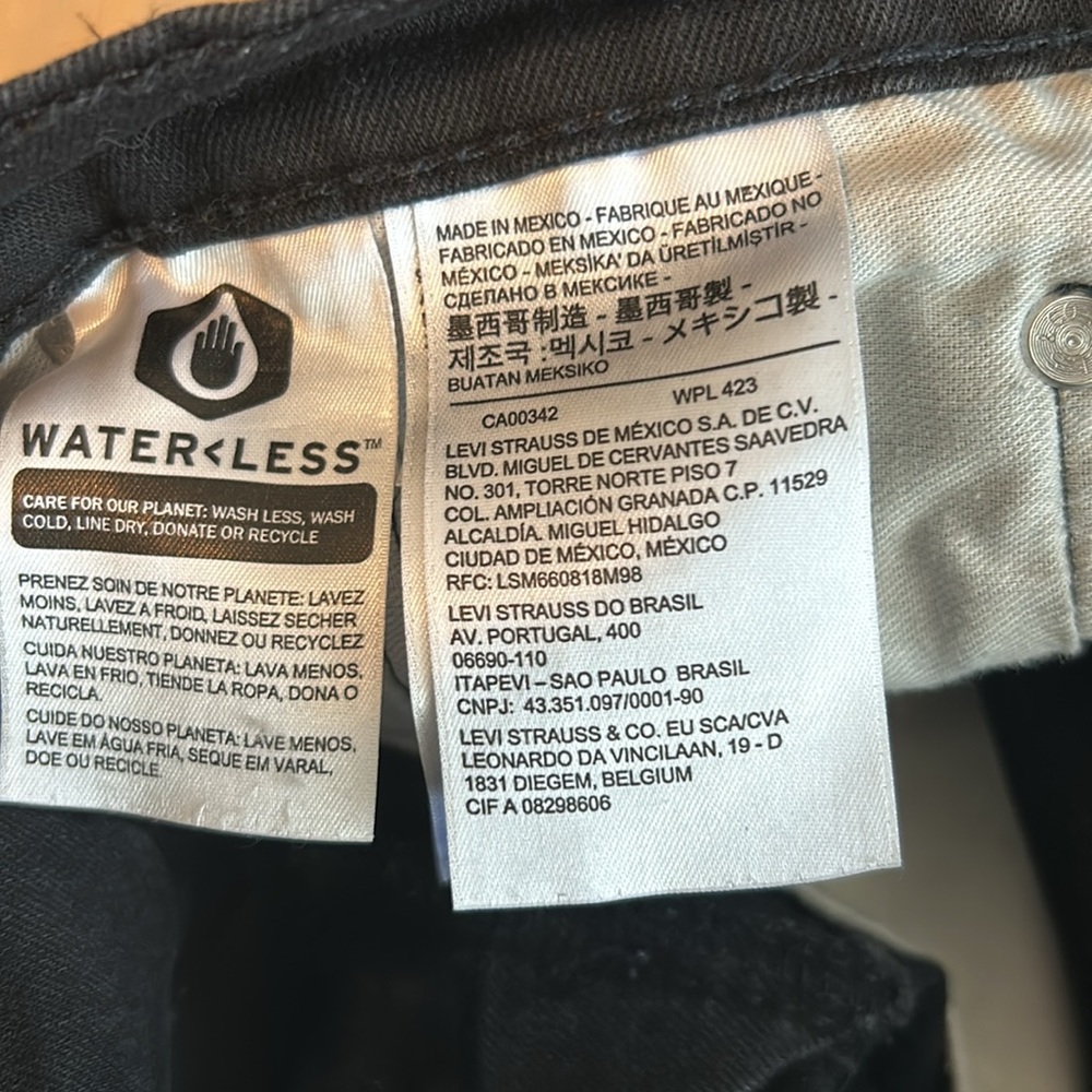 Levi’s 511 jeans in black - Picture 3 of 3